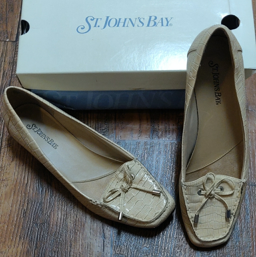 St. John's Bay Size 9M